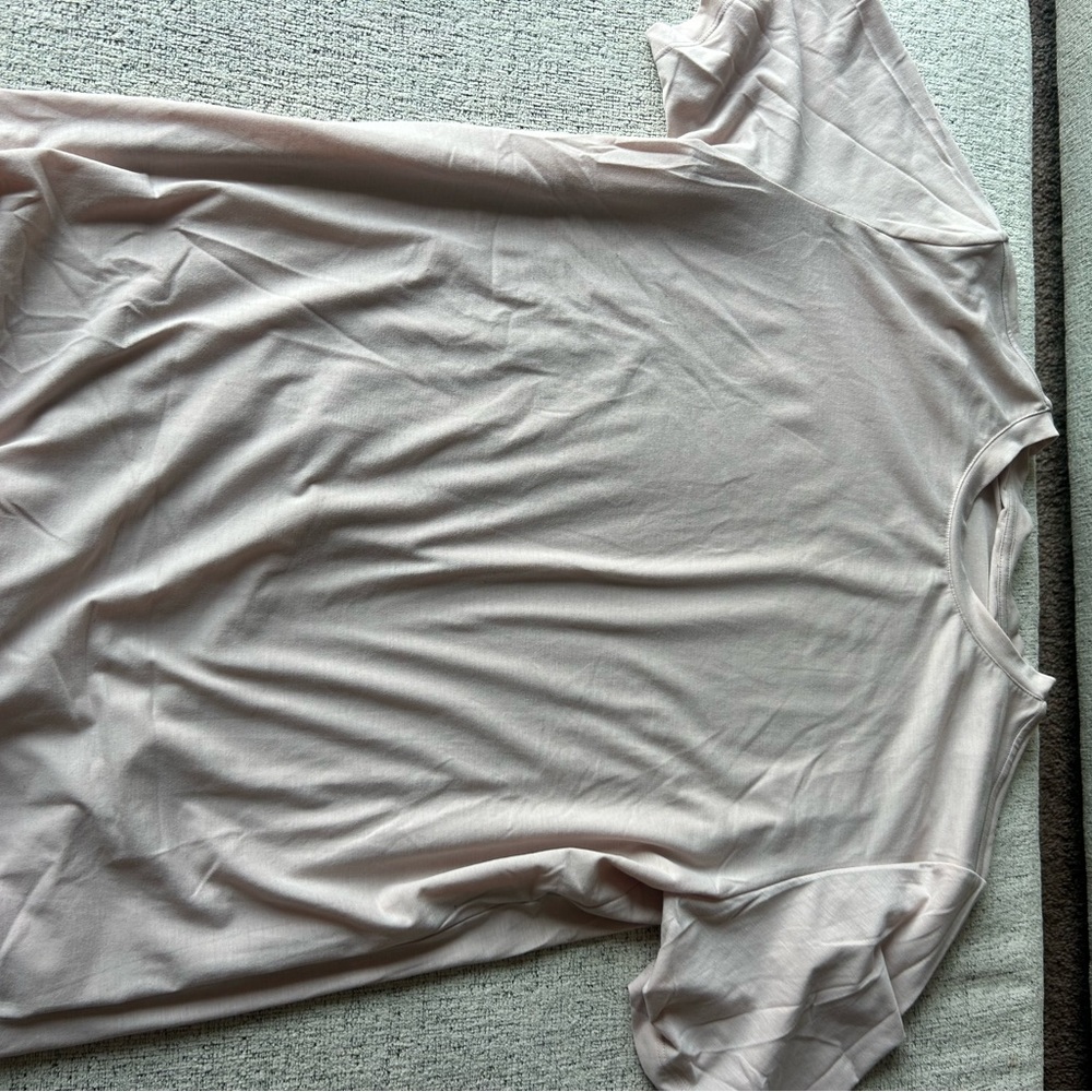 Vuori Light Pink Short Sleeve Tee